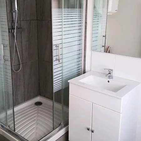 Petite Maisonnette Apartment Pont-Sainte-Maxence